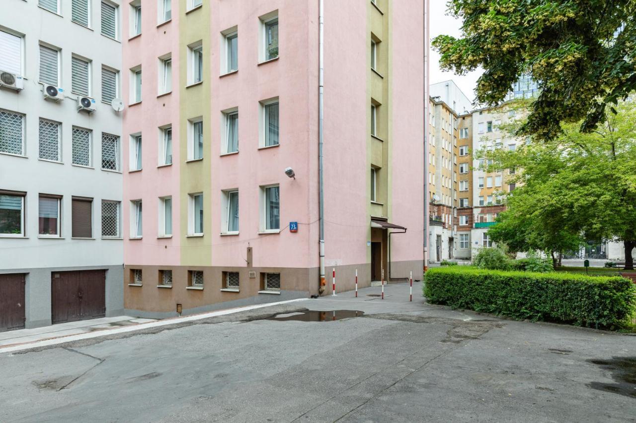 Superapart Chmielna 73a, Center Appartement